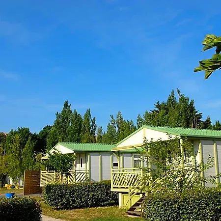 Azureva Apartahotel