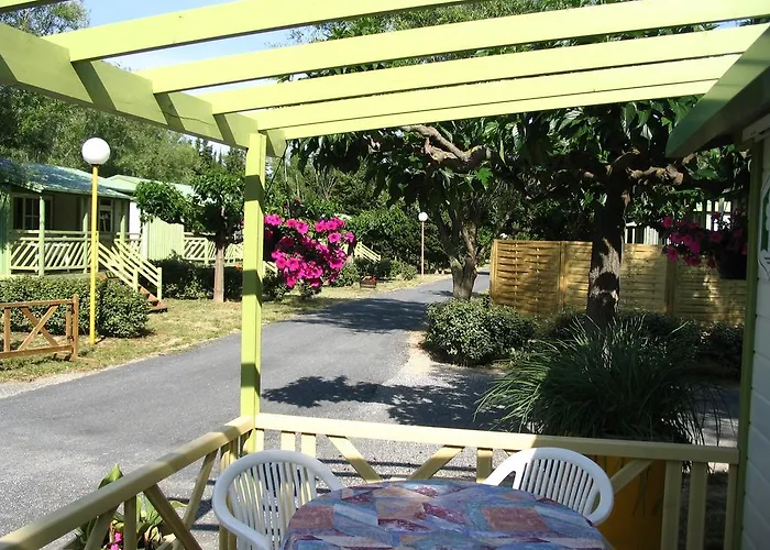 Apart-hotel Azureva 3*