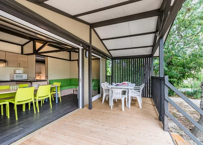 Azureva Apart-hotel 3*